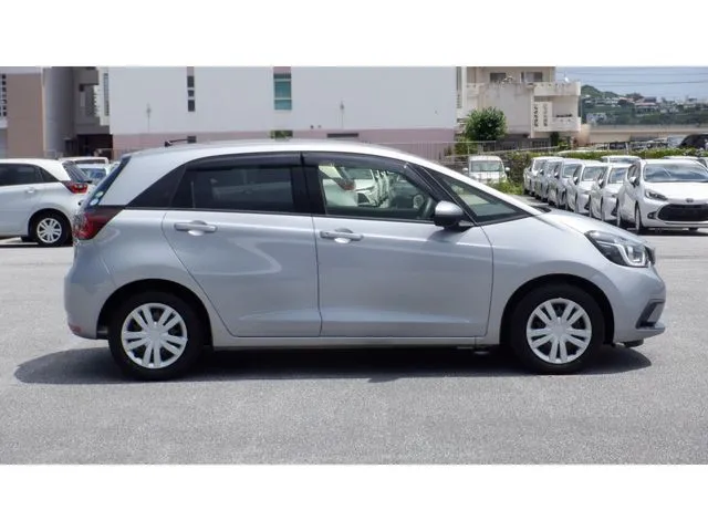 ホンダ　フィット　ｅ：ＨＥＶ