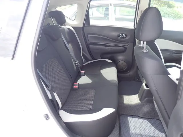 ニッサン　ノート