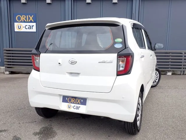 ミラ　イース（ダイハツ）の車両写真