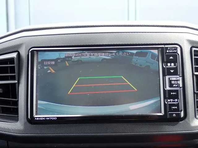 ミラ　イース（ダイハツ）の車両写真