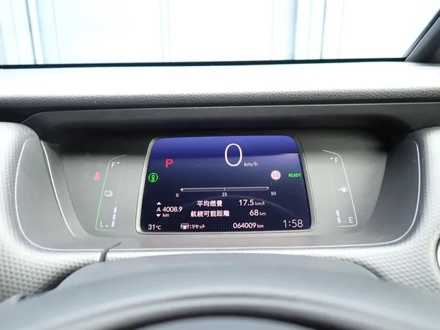 フィット　ｅ：ＨＥＶ（ホンダ）の車両写真