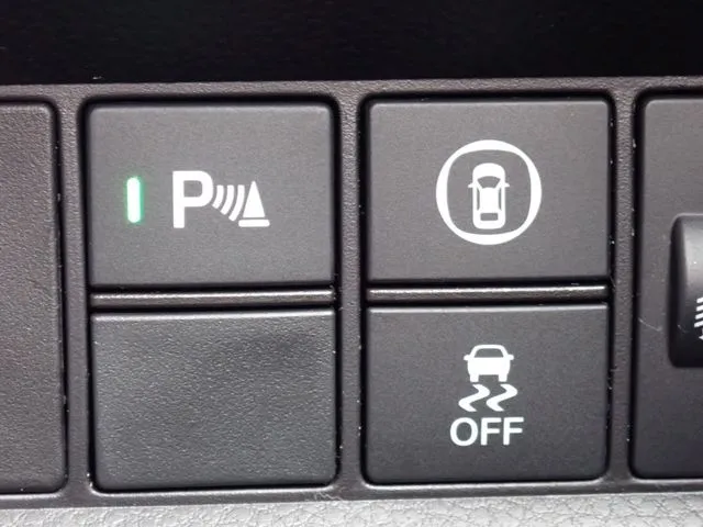 フィット　ｅ：ＨＥＶ（ホンダ）の車両写真