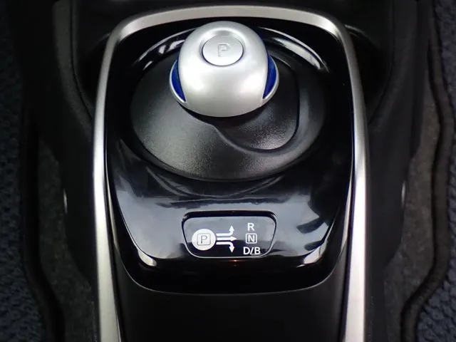 ノート（ニッサン）の車両写真