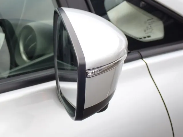 ノート（ニッサン）の車両写真