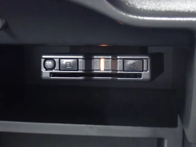 ノート（ニッサン）の車両写真