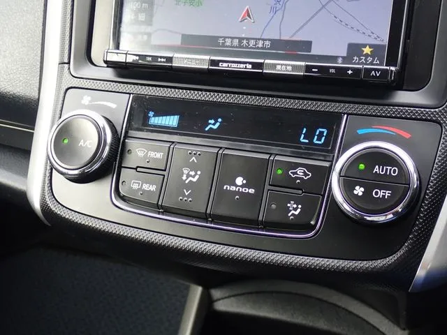 トヨタ　カローラフィールダー　ハイブリッド