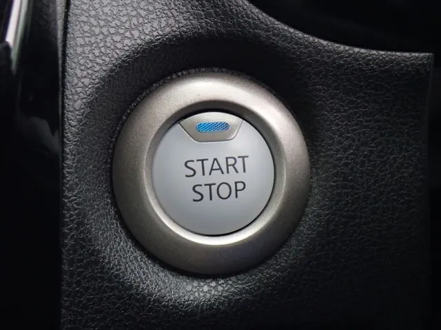 ニッサン　ノート