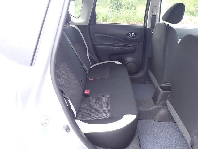 ニッサン　ノート