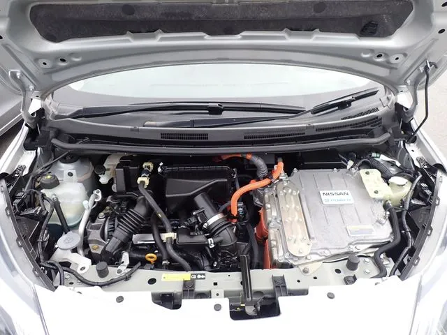 ニッサン　ノート