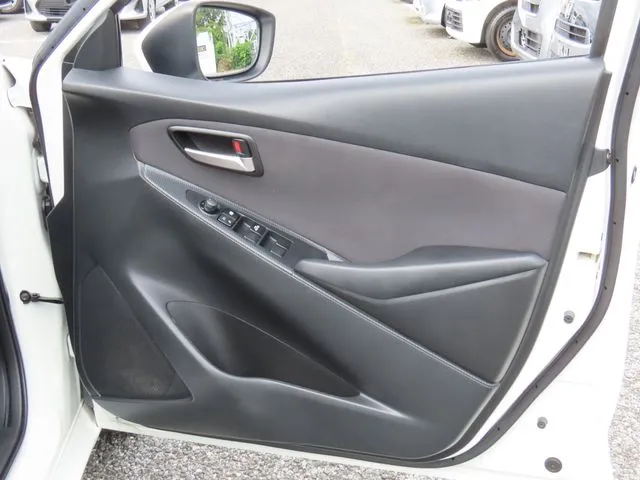 マツダ　ＭＡＺＤＡ２