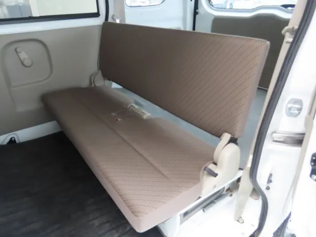 スズキ　エブリイバン