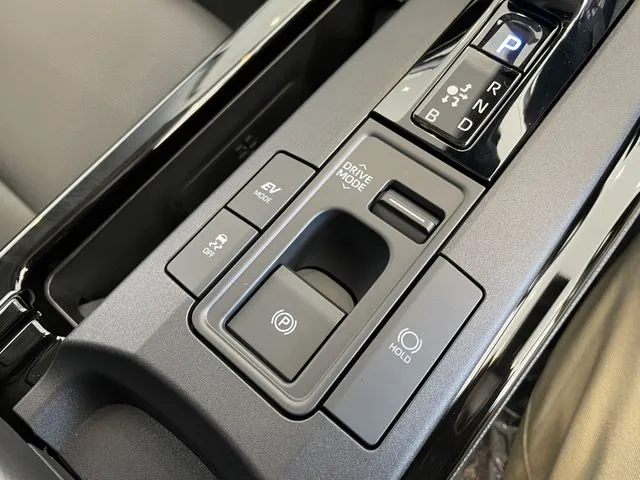 プリウス(トヨタ)の車両写真