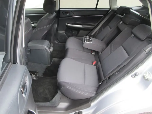 スバル　レヴォーグ