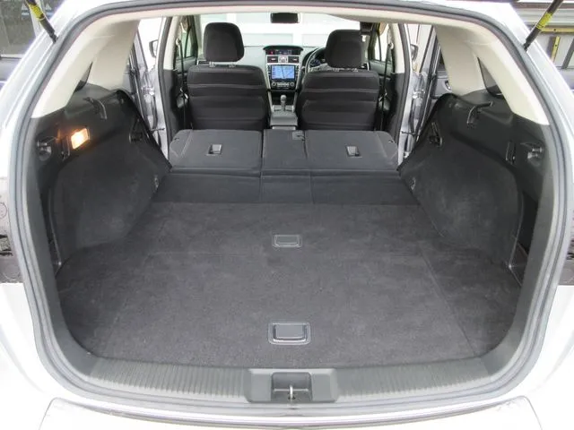 スバル　レヴォーグ