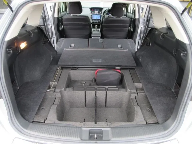 スバル　レヴォーグ