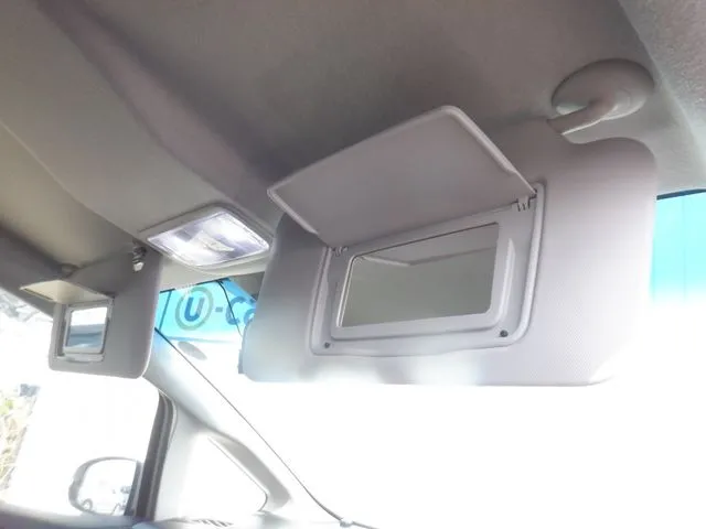 シャトル　ハイブリッド（ホンダ）の車両写真