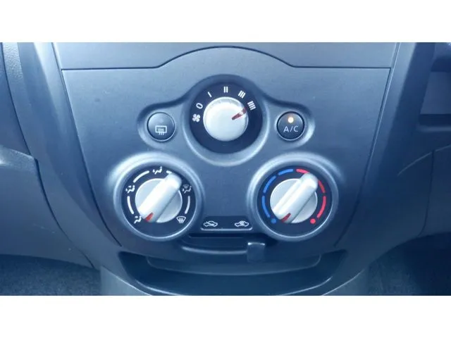 ニッサン ノート