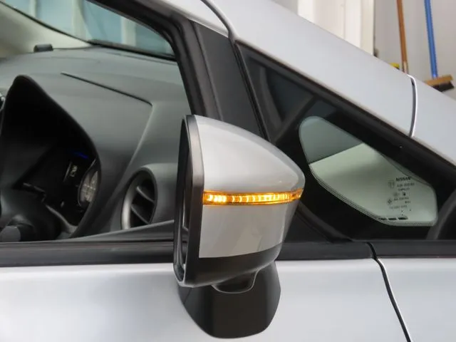 ノート（ニッサン）の車両写真