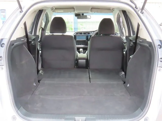 シャトル ハイブリッド(ホンダ)の車両写真