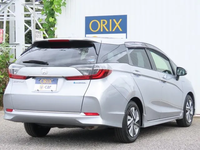 シャトル ハイブリッド(ホンダ)の車両写真