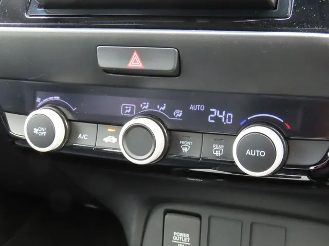 フィット　ｅ：ＨＥＶ（ホンダ）の車両写真