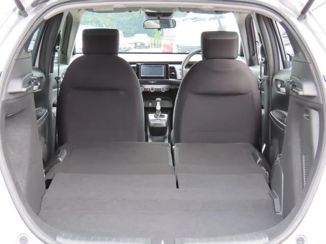 フィット　ｅ：ＨＥＶ（ホンダ）の車両写真