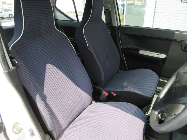 アルト　４ＷＤ（スズキ）の車両写真