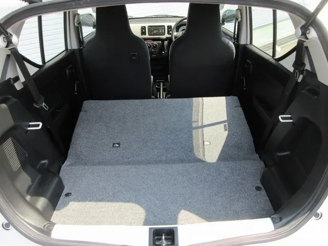 アルト　４ＷＤ（スズキ）の車両写真