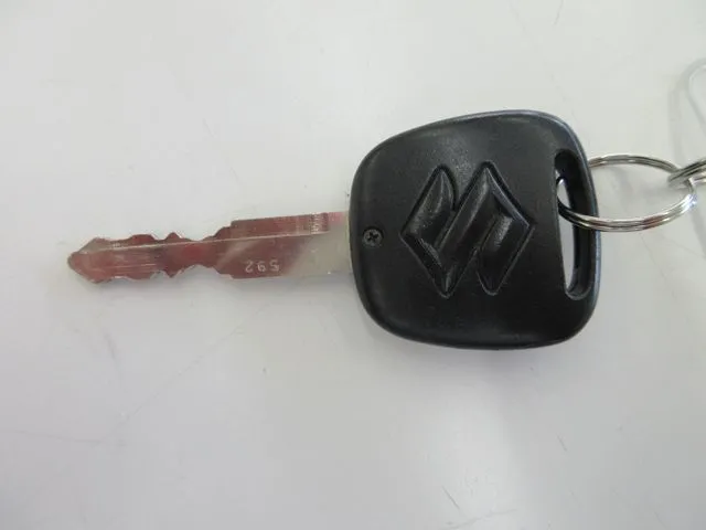 アルト　４ＷＤ（スズキ）の車両写真