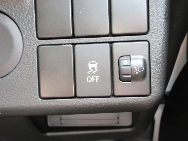 アルト　４ＷＤ（スズキ）の車両写真