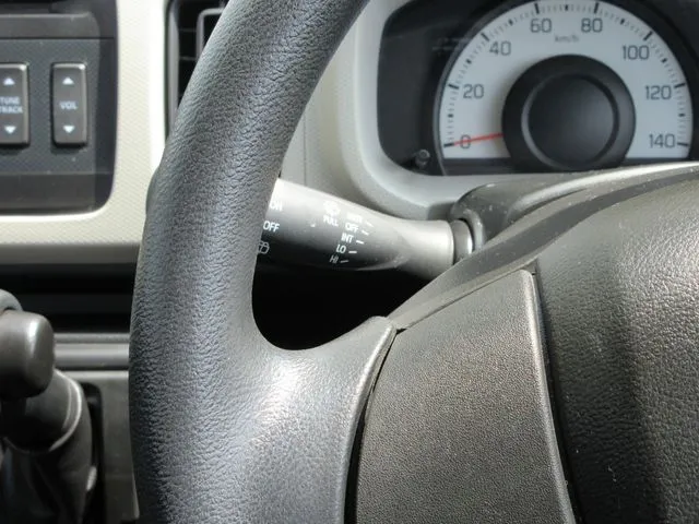 アルト　４ＷＤ（スズキ）の車両写真