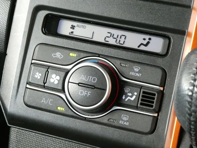 ダイハツ タフト