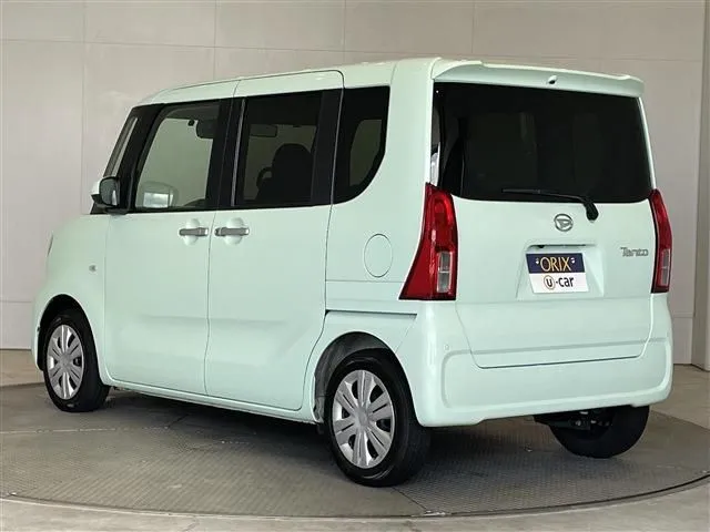 タント（ダイハツ）の車両写真