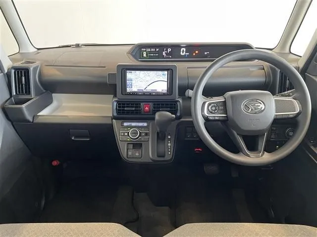 タント（ダイハツ）の車両写真