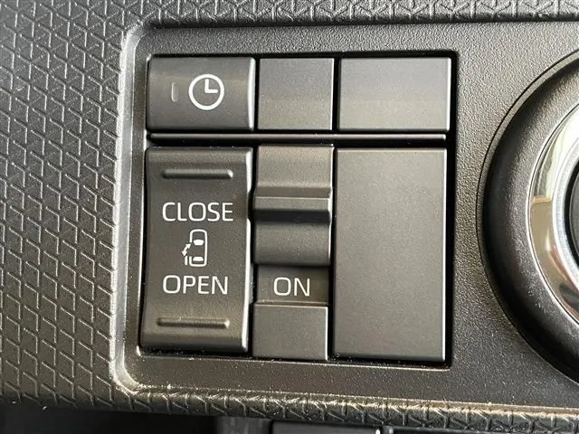 タント（ダイハツ）の車両写真