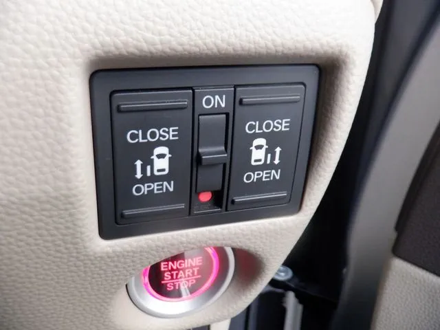 Ｎ　ＢＯＸ（ホンダ）の車両写真