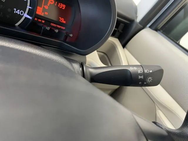 ムーヴ（ダイハツ）の車両写真