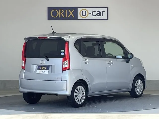 ムーヴ（ダイハツ）の車両写真