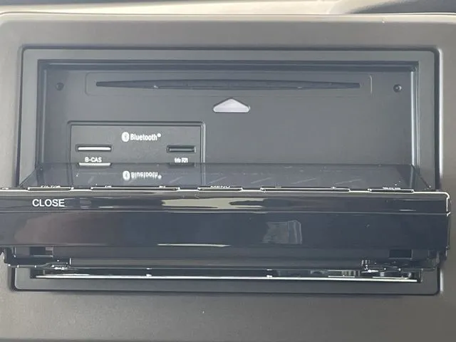 N BOX(ホンダ)の車両写真