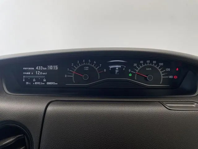 N BOX(ホンダ)の車両写真