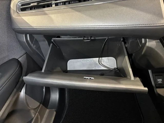 ヴェゼル　ハイブリッド　４ＷＤ（ホンダ）の車両写真