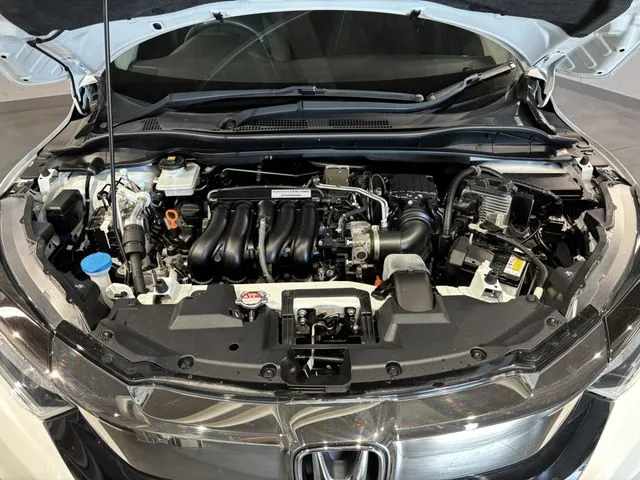 ヴェゼル　ハイブリッド　４ＷＤ（ホンダ）の車両写真