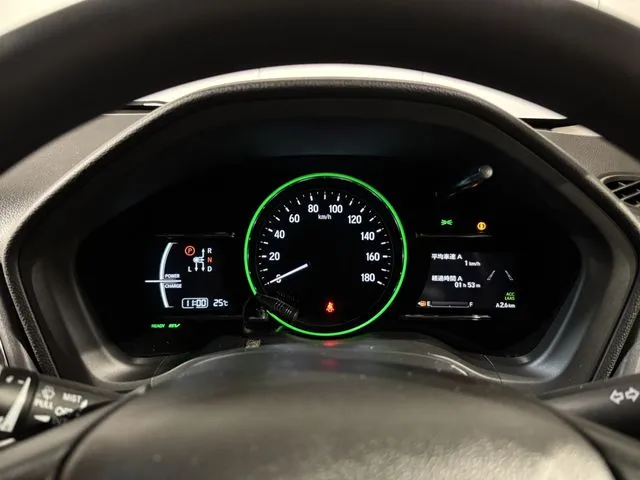 ヴェゼル　ハイブリッド　４ＷＤ（ホンダ）の車両写真