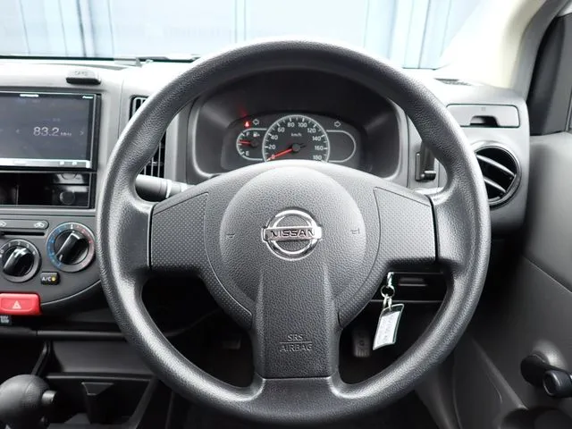 NV150 AD 2WD(ニッサン)の車両写真