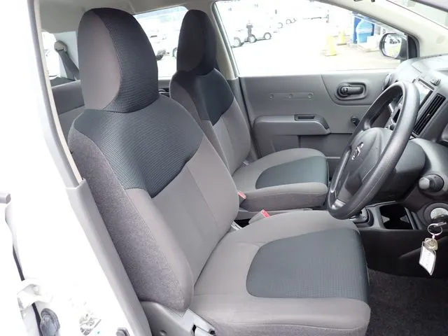 NV150 AD 2WD(ニッサン)の車両写真