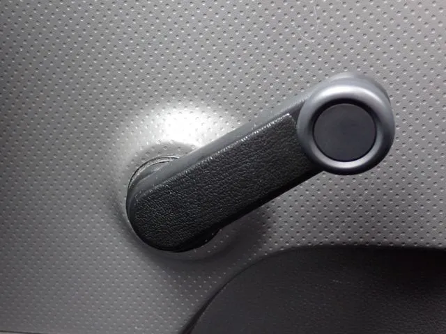 NV150 AD 2WD(ニッサン)の車両写真