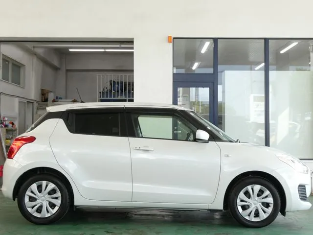 スズキ　スイフト