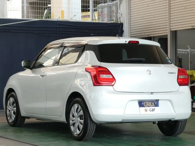 スズキ　スイフト