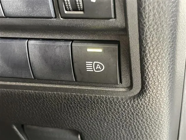 ヤリスクロス　ハイブリッド（トヨタ）の車両写真