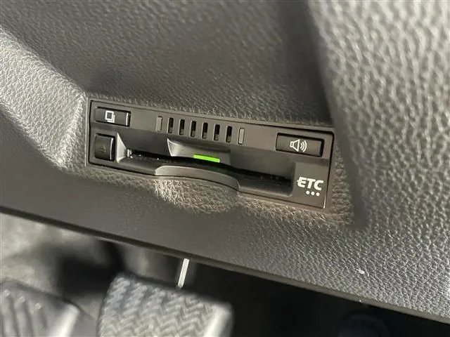 ヤリスクロス　ハイブリッド（トヨタ）の車両写真